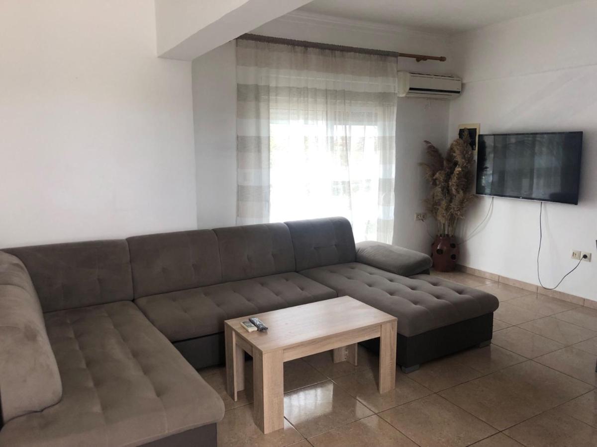 פליראקי Toula'S Apartments מראה חיצוני תמונה