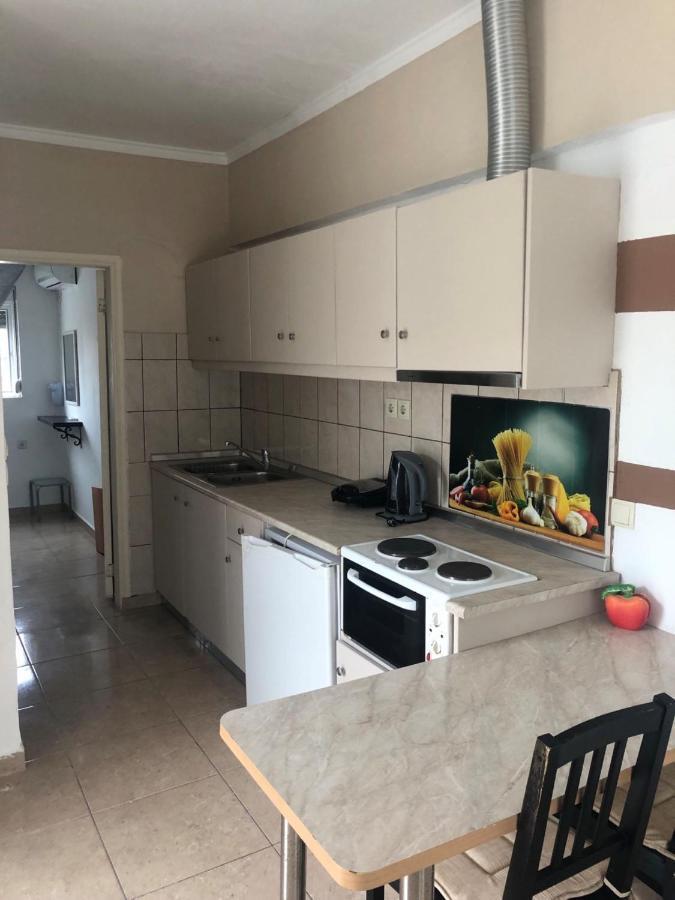 פליראקי Toula'S Apartments מראה חיצוני תמונה