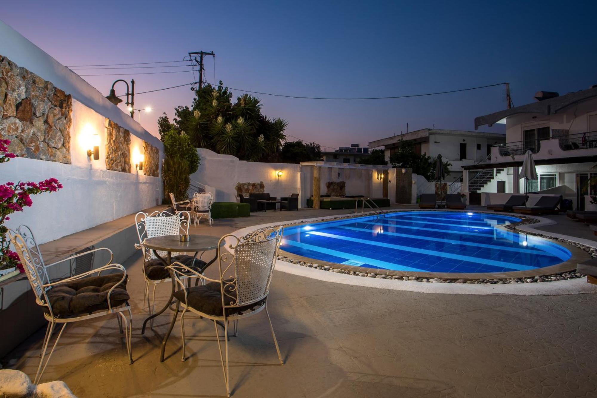 פליראקי Toula'S Apartments מראה חיצוני תמונה
