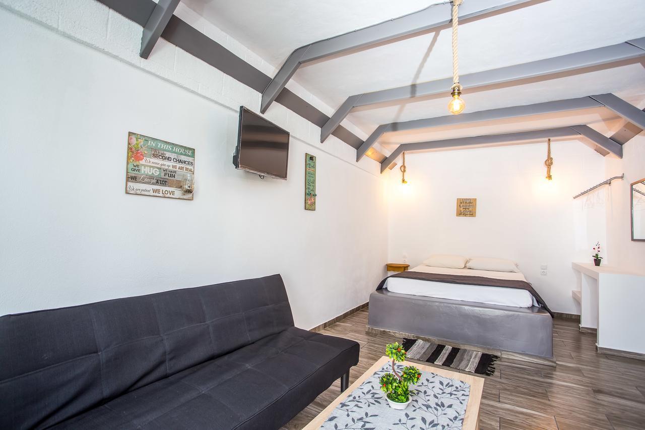 פליראקי Toula'S Apartments מראה חיצוני תמונה