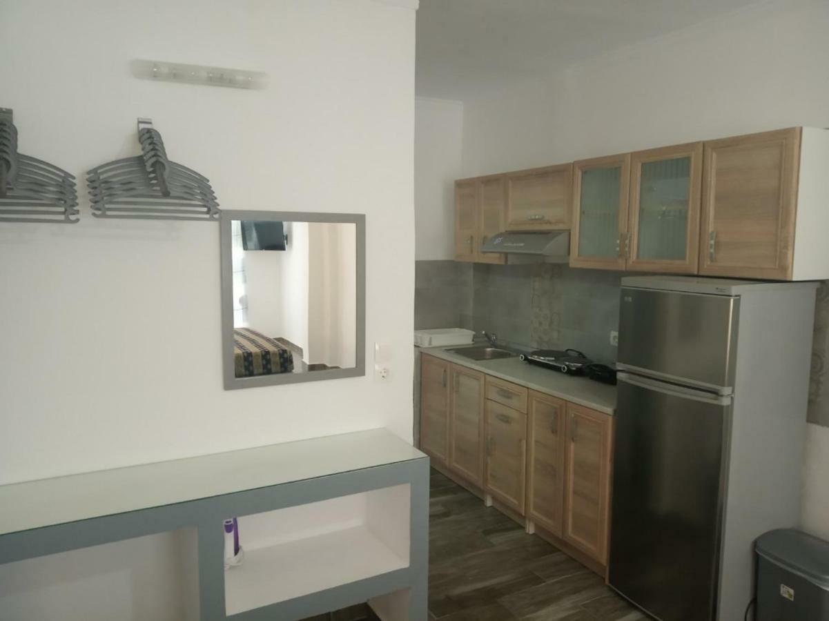 פליראקי Toula'S Apartments מראה חיצוני תמונה