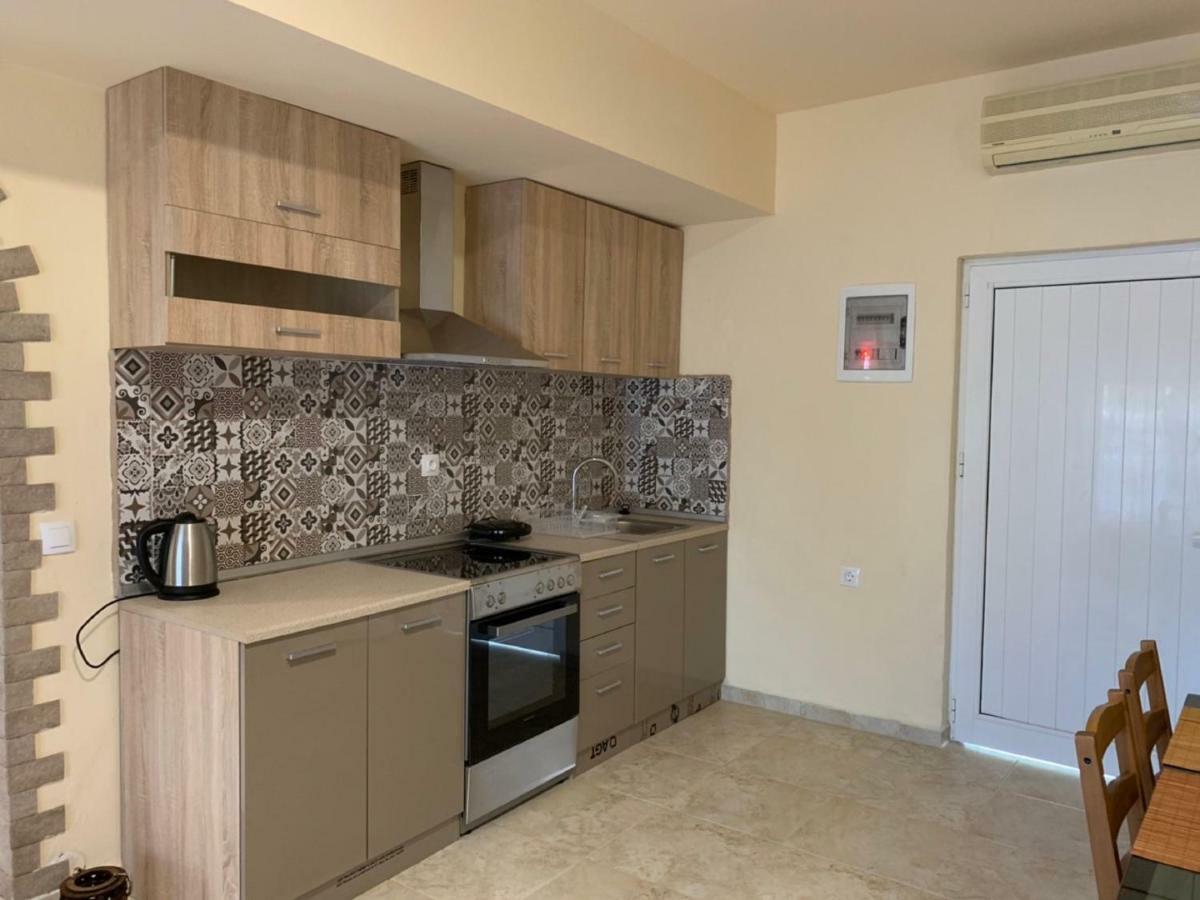 פליראקי Toula'S Apartments מראה חיצוני תמונה